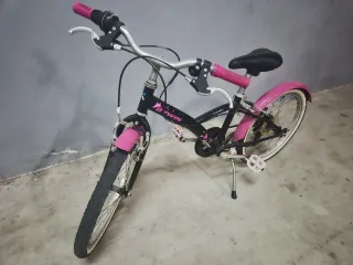 Bicicleta infantil B'Twin rosa, 4-7 años