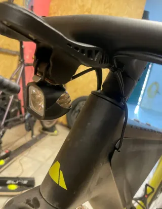 Soporte Garmin Aero + Luz Bicicleta