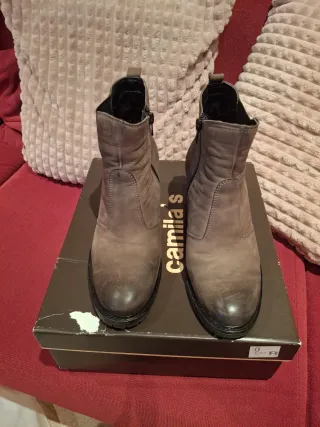 Botines Camila's grises talla 37