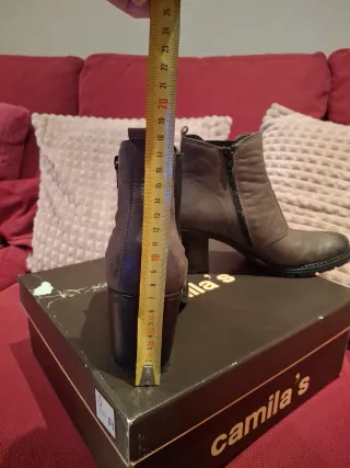 Botines Camila's grises talla 37