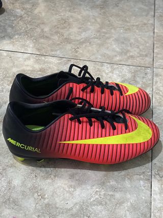Zapatillas Nike Mercurial Rojas y Negras
