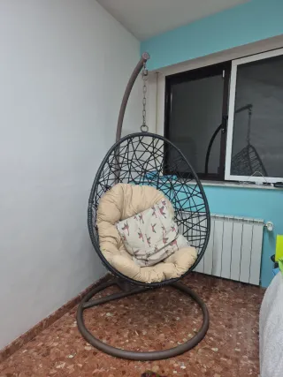 Sillón Columpio Beige y Marrón