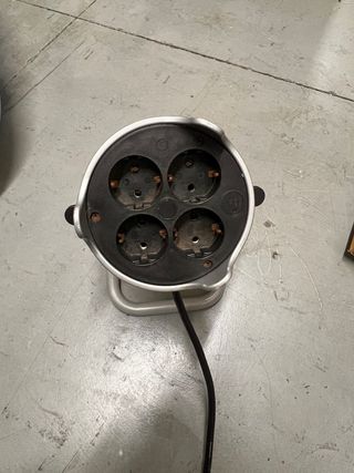 Foco Pro Brennenstuhl 360° + 4 Enchufes