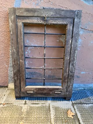 Ventana Rústica Madera con Barrotes