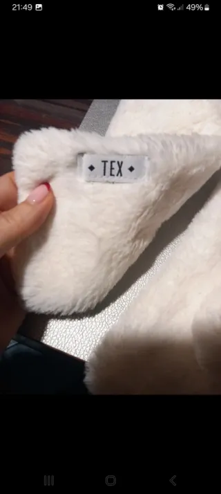 Sciarpa per bambini in pelo bianco