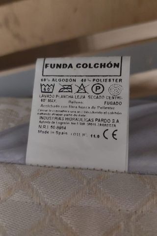 Cama Ikea Hemnes con cabecero y colchón