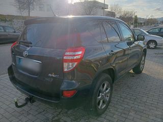 Toyota RAV4 2010