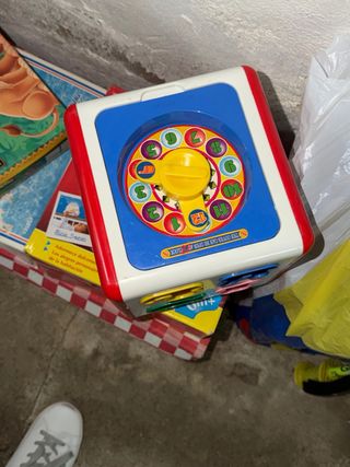 Cubo clasificador de formas para bebé