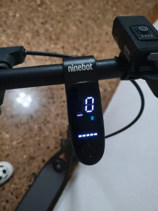 Segway Ninebot F25E Patinete Eléctrico