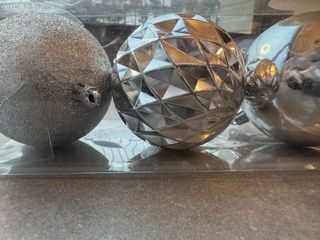 Bolas plateadas para árbol (Pack)