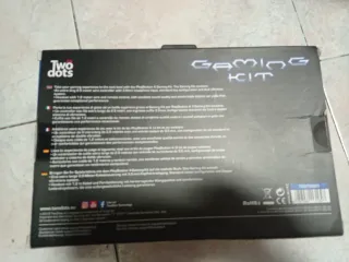 Controller + Cuffie per PS4 kit gaming