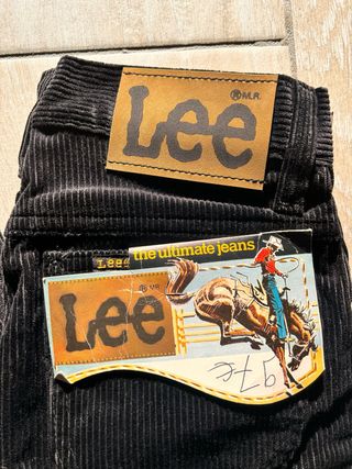 Pantalones de pana Lee negros vintage