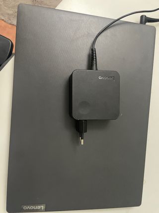 Ordenador portátil Lenovo Gris