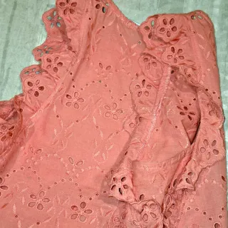 Blusa Zara bordada rosa Talla XS