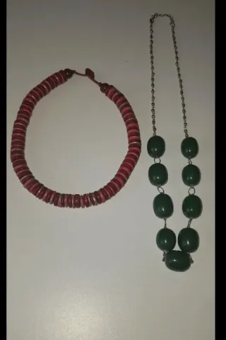 Lote Jarrones y Collares8