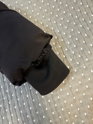 Abrigo negro con capucha forrada niña 12 años