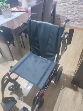 Silla de ruedas nueva