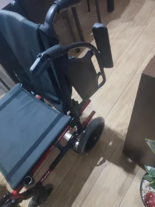 Silla de ruedas nueva