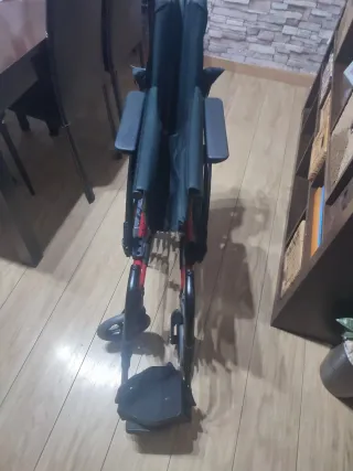 Silla de ruedas nueva