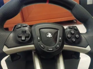 Volante simulatore auto con pedali