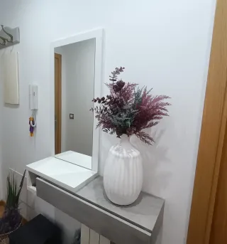 Mueble recibidor madera blanco