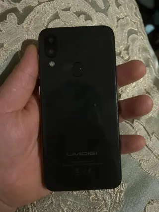 Móvil UMIDIGI Negro