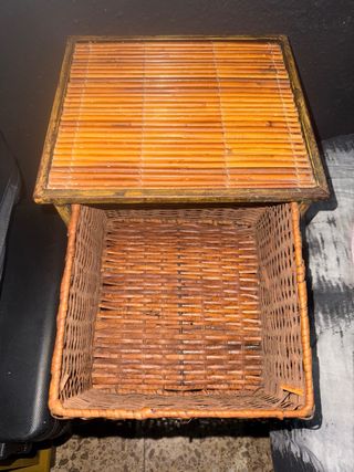 Comodino in bambù e vimini con 4 cassetti