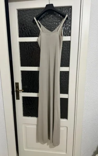 Vestido camisón largo con tirantes y bordado 36-34