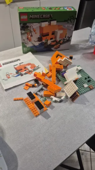 LEGO Minecraft 21178 La Guarida del Zorro