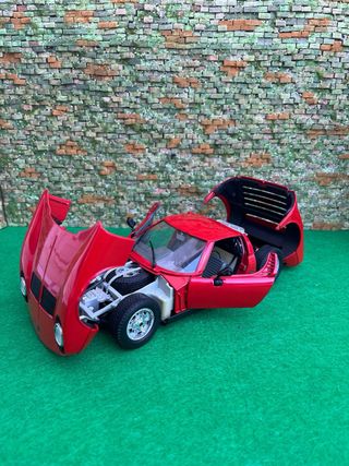 Lamborghini Miura rojo – Escala 1:18