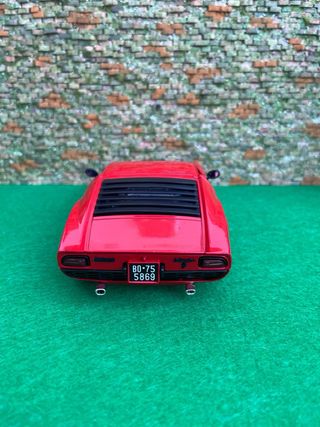 Lamborghini Miura rojo – Escala 1:18