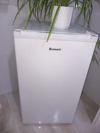 Congelatore verticale bianco