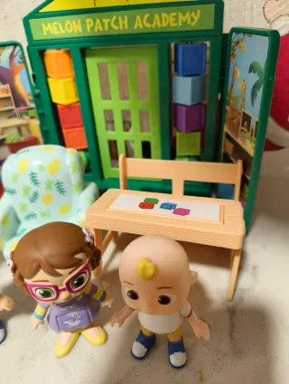 Set Cocomelon Vamos al Cole