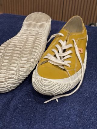 Zapatos amarillos - Marca Spingle Move Japón