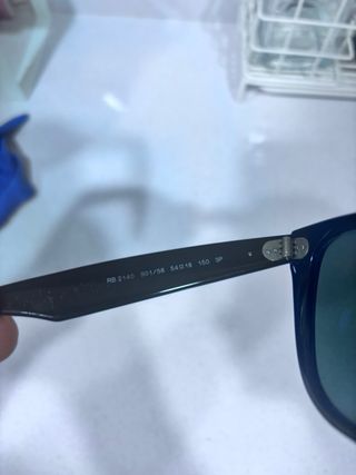 Ray-Ban negras. Modelo Wayfarer. Calibre 54