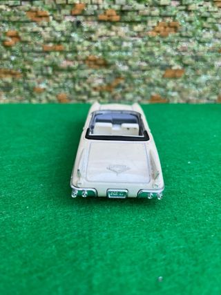 Cadillac Eldorado Biarritz (1957) – Solido – 1:43