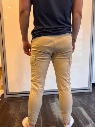 Pantalones Chinos Beige Zara