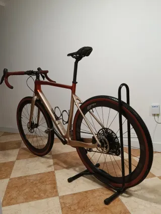 Bicicleta Gravel Megamo West 05. Mejorada