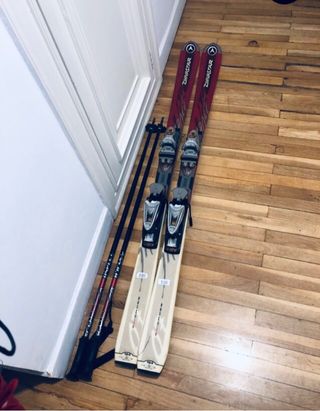 Diez euros un esquí y regalo el otro