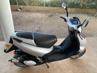 Un Aprilia 2001