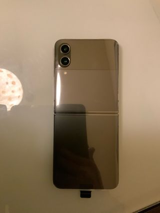 Samsung Galaxy Z Flip 4 Negro