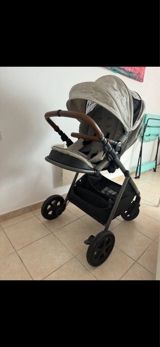 Carrito de bebé Joie DUO gris con la cuna y silla