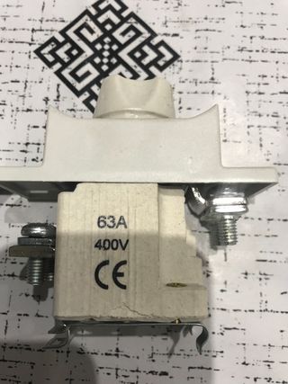 Portafusibles 63A 400V con fusibles