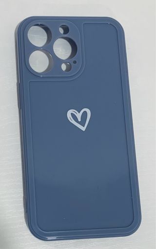 Funda iPhone 13 Pro Corazón violeta  claro