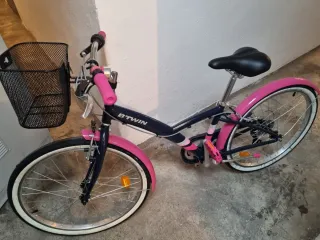 Bicicleta niña B'TWIN rosa y azul de 24"