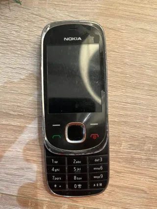 Teléfono Móvil Nokia 7230 Negro
