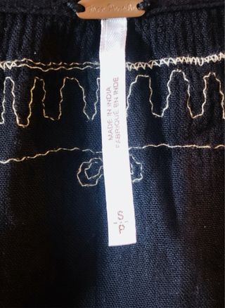 Vestido negro boho con cinturón piel