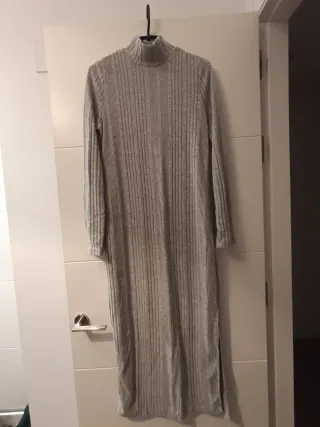 Vestido de punto gris largo