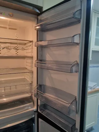 Frigorífico Acero Inoxidable AEG