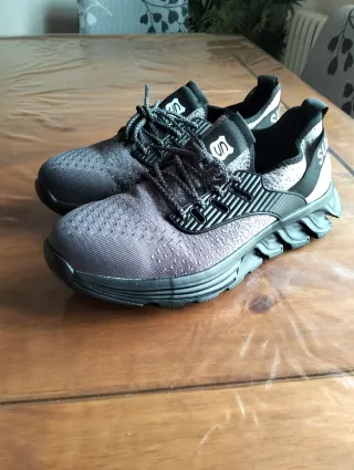 Zapatillas de trabajo con puntera reforzada!